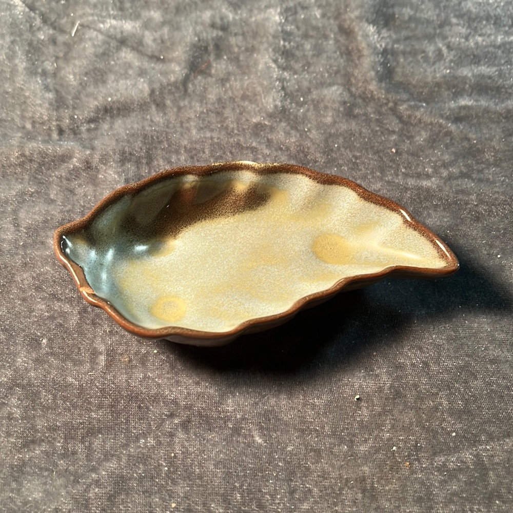 VTG Frankoma Leaf 512